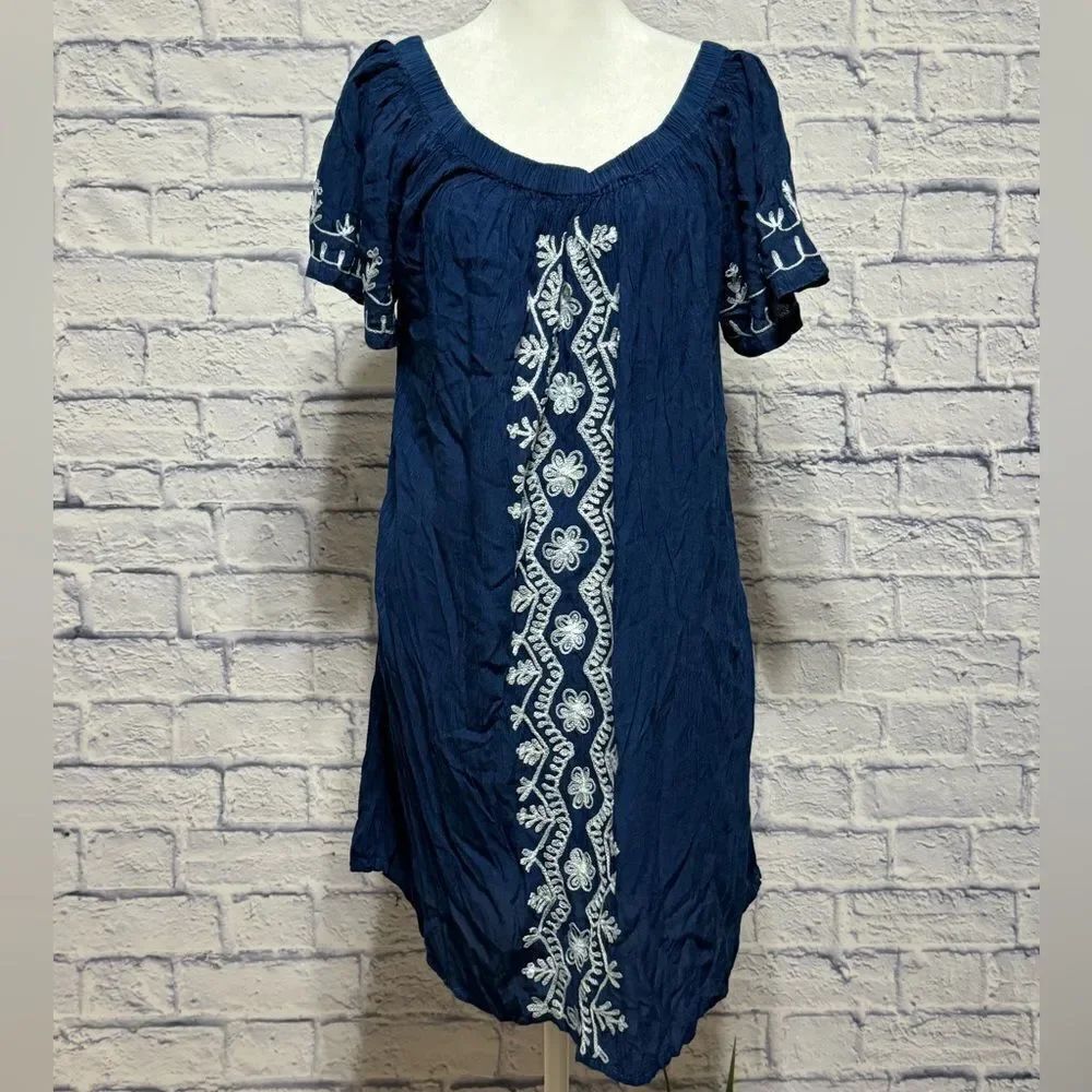 Nwt chances R embroidered navy dress tunic top